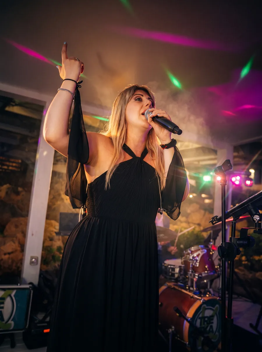 La cantante de La Treska